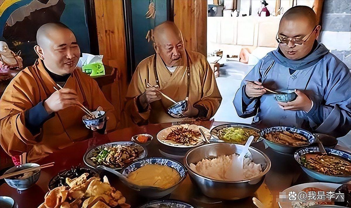 和尚的一日三餐伙食表，揭秘寺廟僧人日常，清規戒律下的和尚一日三餐食譜全