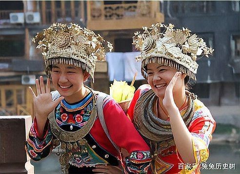 漢族和苗族人結(jié)婚后果，漢苗跨族婚姻，文化交融與現(xiàn)實挑戰(zhàn)的深度