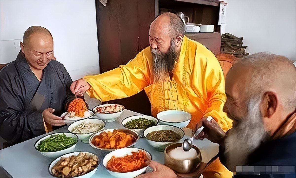 和尚一般吃什么食物，揭秘僧侶餐桌，和尚日常