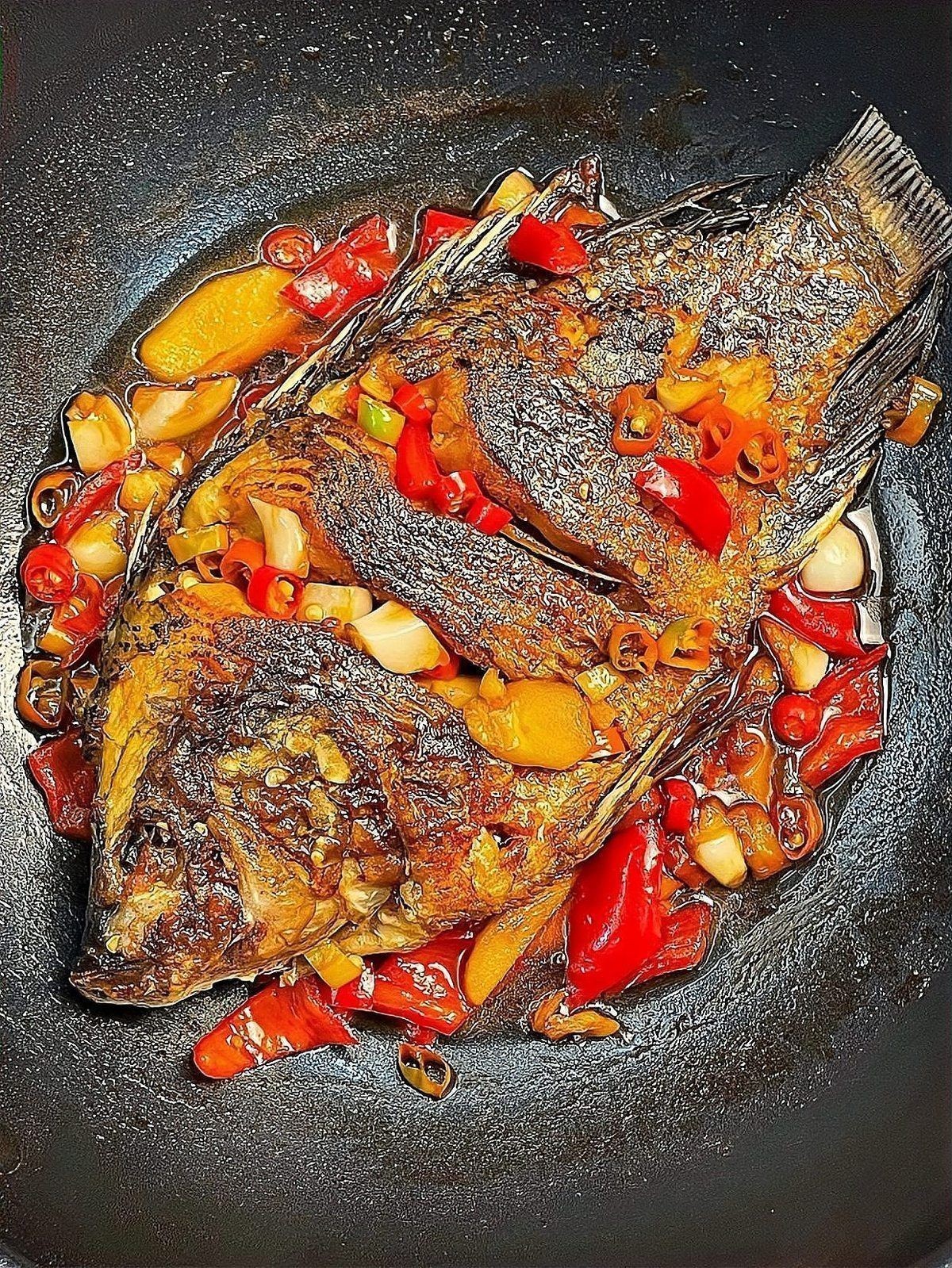 家常燉紅魚，鮮香入味！家常燉