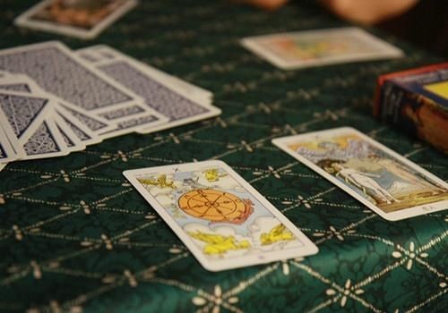 火元素代表什么：火元素作為自然與文化實(shí)踐與文化實(shí)踐與儀式傳承的意義