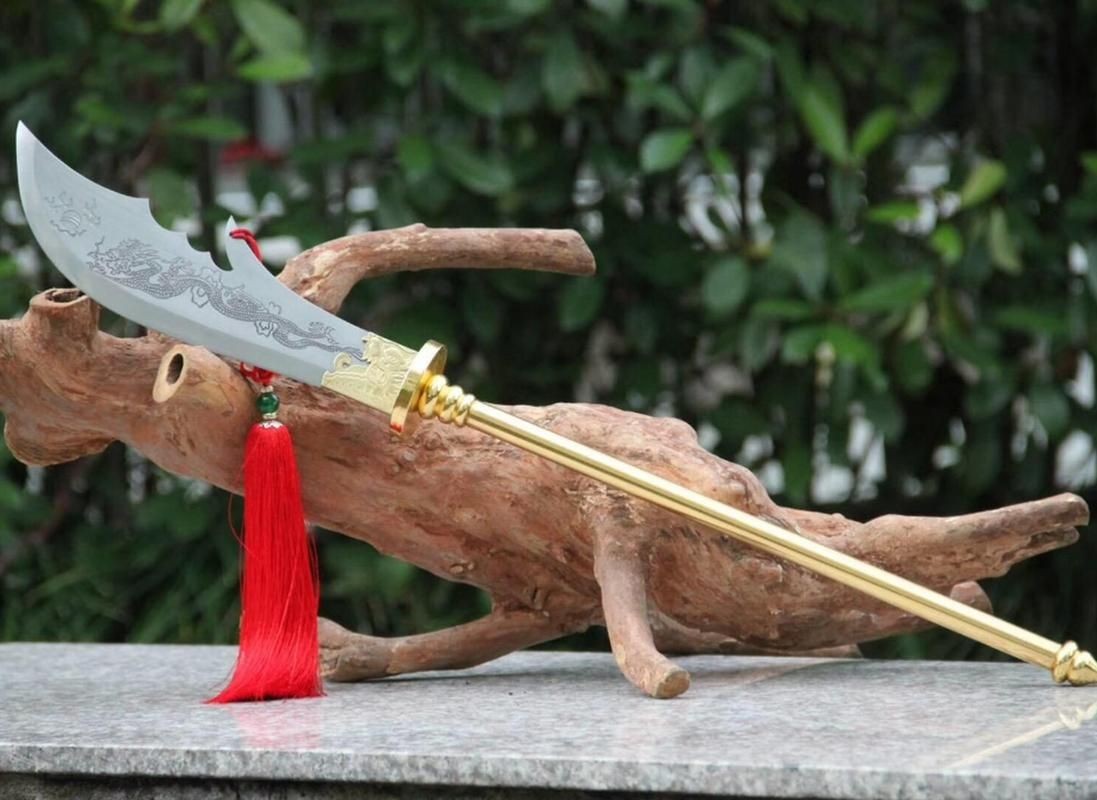關(guān)刀圖片：“關(guān)刀圖片”聚焦于中國(guó)傳統(tǒng)兵器—青龍偃月刀