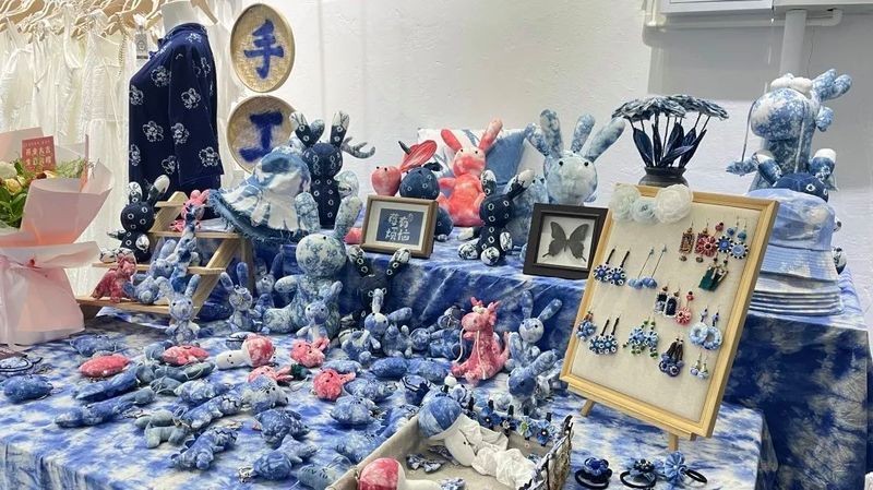 德宏傣族景頗族自治州水族店：云南德宏傣族景頗族自治州水族店