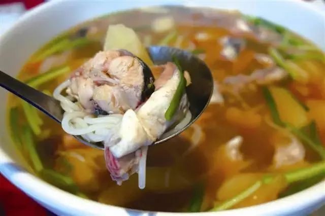 樂清鰩魚是什么魚：樂清鰩魚嘉年華開市首日引萬人打卡