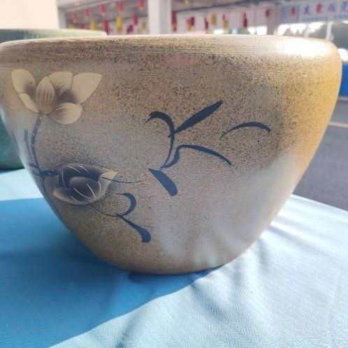 景德鎮魚缸店：北京景德鎮陶瓷魚缸養魚盆桌面擺件太治愈了淘寶網