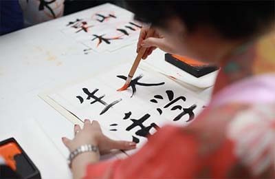 魚缸背景用龍有什么講究|養龍魚風水學風水擺件龍的擺放講究 魚缸背景用龍有什么講究|養龍魚風水學風水擺件龍的擺放講究 龍魚論壇 第5張
