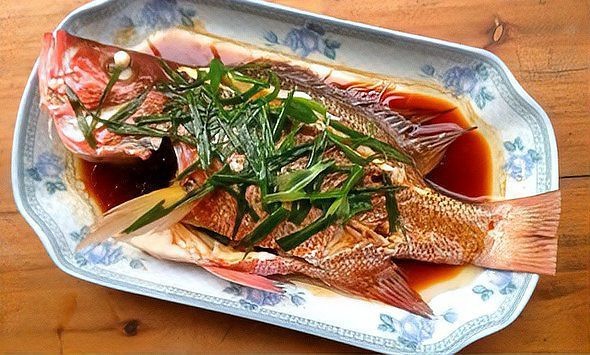 地攤賣的小紅魚是什么魚|地攤上賣的“小紅魚”并非單一品種并非單一品種，而是多種小紅魚