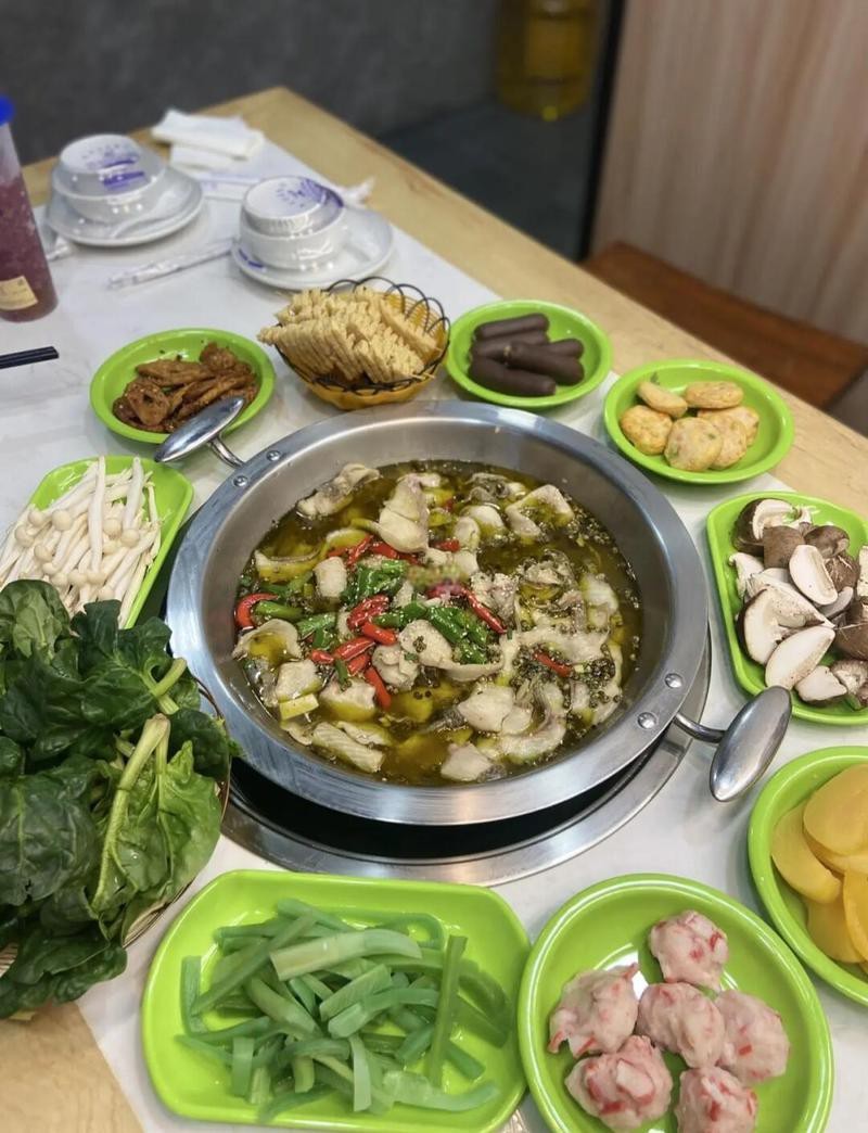 新鄭龍魚店|新鄭市龍湖鎮及周邊區域以魚為主題的餐飲店需注意區分“龍魚”
