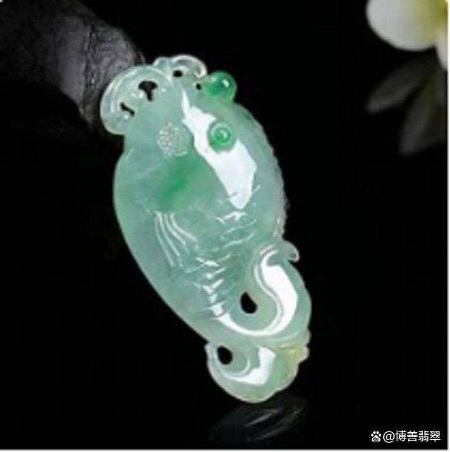 龍魚的寓意和象征翡翠圖片【淘寶網龍魚翡翠龍魚吊墜寓意大揭秘:龍魚、鯉魚、金魚各不同】