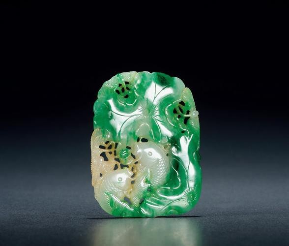 翡翠荷花魚圖案大全【淘寶網，糯冰種荷花魚翡翠吊墜讓我驚艷了整個夏天】