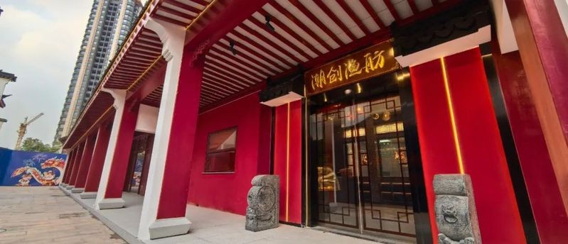 松江龍魚店【廣州聚龍灣龍魚專賣店魚一哥寶塔鍋王(】