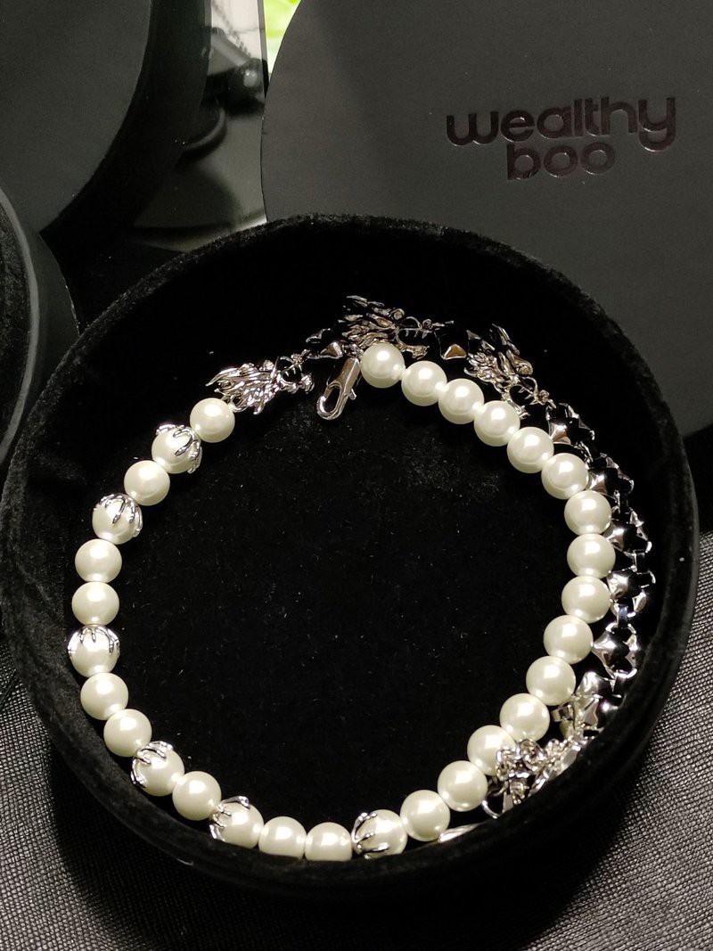龍頭魚飾品有哪些款式？【一條金龍魚帶來的好運與優(yōu)雅】