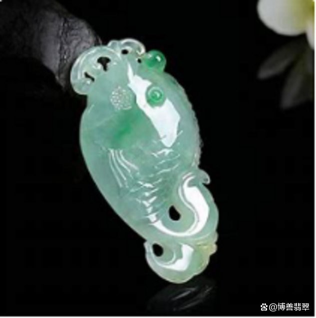 龍魚翡翠適合什么人帶【龍魚翡翠適合什么人群佩戴】