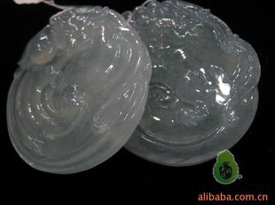 翡翠龍魚的價格范圍是多少？【翡翠龍魚的價格走勢如何？】