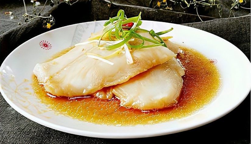 如何烹飪龍利魚以保持其口感？【廚師長教你麻辣龍利魚的家常做法】