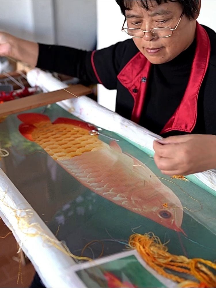 有哪些著名的金龍裝飾案例？【上海迪士尼樂園金龍裝飾案例及古代宮殿裝飾藝術(shù)的巔峰之作呆呆兜】