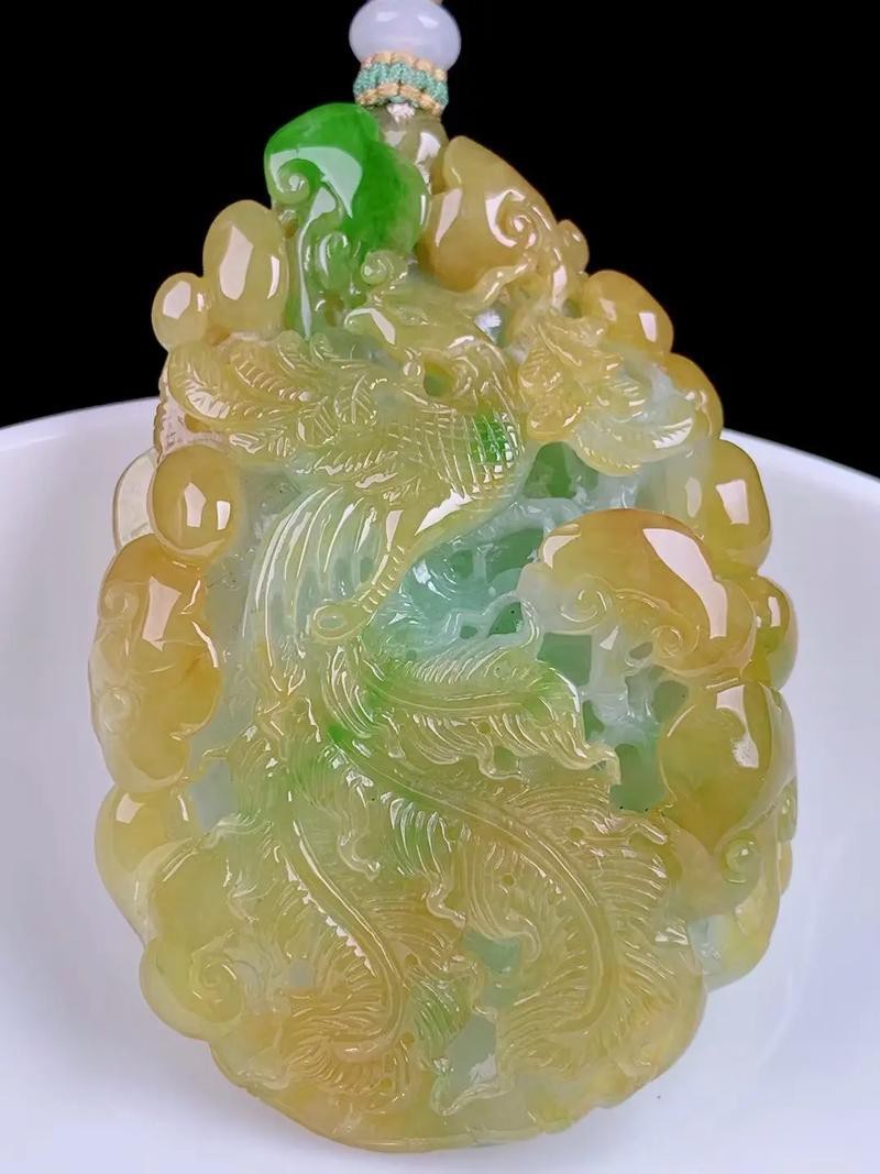翡翠鳳凰圖片大全【《翡翠鳳凰圖片大全》】 翡翠鳳凰圖片大全【《翡翠鳳凰圖片大全》】 龍魚(yú)論壇 第5張