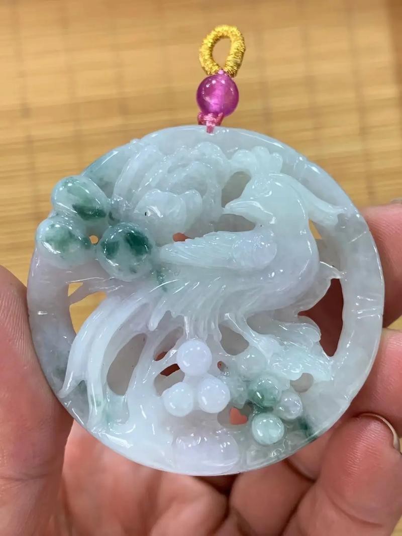 翡翠鳳凰圖片大全【《翡翠鳳凰圖片大全》】 翡翠鳳凰圖片大全【《翡翠鳳凰圖片大全》】 龍魚(yú)論壇 第24張