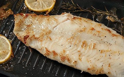 龍利魚多久吃一次比較合適？【舔鮮龍利魚,寶寶輔食新選擇好蕓連連喵布丁再貴也要吃】