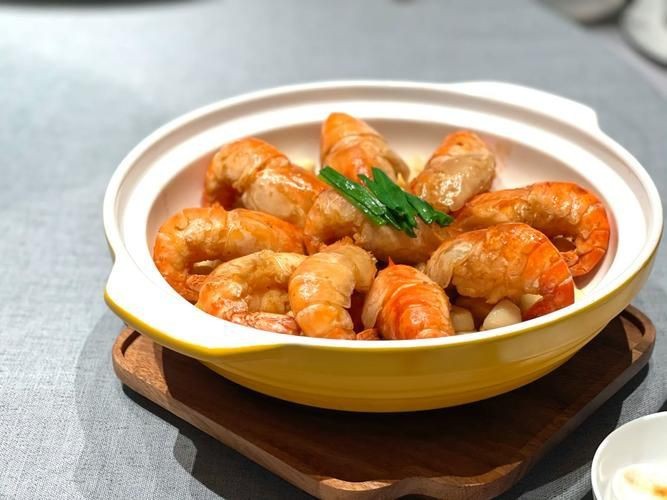 藍麒麟過背龍魚最忌三種食材圖片【養(yǎng)龍魚的風水講究你相信嗎】 藍麒麟過背龍魚最忌三種食材圖片【養(yǎng)龍魚的風水講究你相信嗎】 龍魚百科 第1張