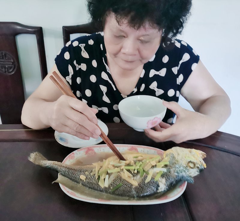 金頭金龍魚為何要少吃【金頭金龍魚的營養價值】 金頭金龍魚為何要少吃【金頭金龍魚的營養價值】 龍魚論壇 第5張