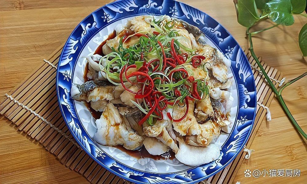 熗鯉魚家庭最簡(jiǎn)單做法大全【家常熗鯉魚的三重奏：從入門到精通的味覺之旅，熗鯉魚的做法】