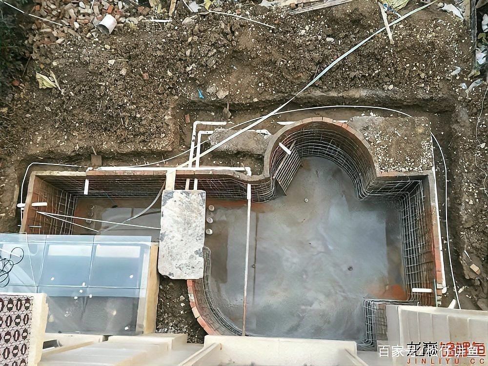 露天魚池設計圖片【13個適合自己diy的“庭院魚池”，網友：回家立馬開挖！】