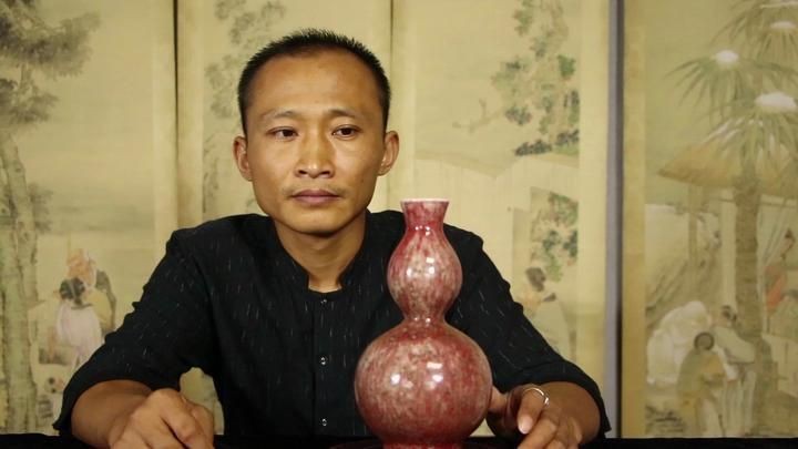 鑒別古董真偽技巧【古董鑒別真偽至關重要掌握相關技巧可避免上當受騙】