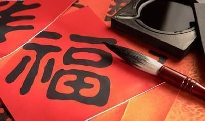 禾字最吉利的三個生肖【屬雞人名字中若帶有這些“字”,必定一生福澤深厚】
