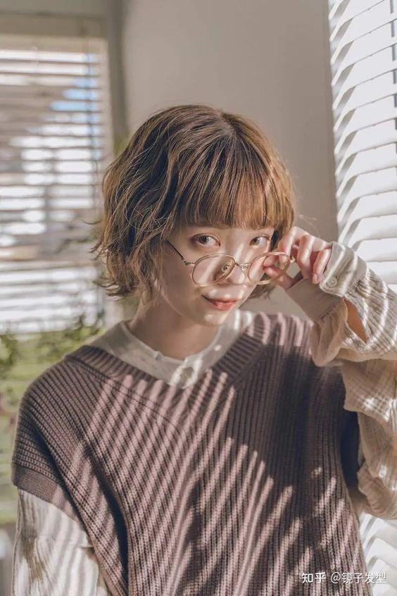 10—15歲最火短發型女【10-15歲女孩最流行的6款短發發型】