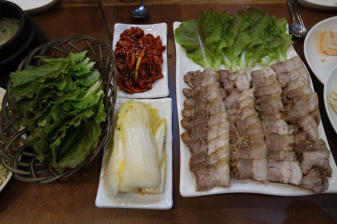 龍魚頭撞傷要警惕四種病【龍魚頭撞傷后怎么預防白點病，龍魚頭撞傷后可能引發爛鰭病】