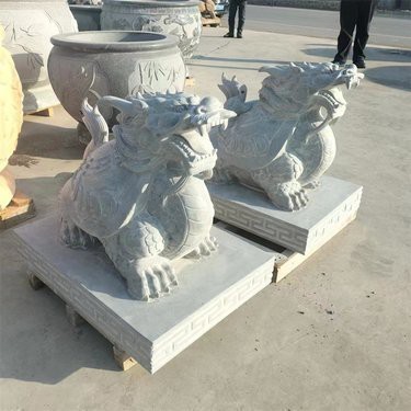 龍頭龜?shù)膬r(jià)格范圍是多少？（愛企查，翡翠龍頭龜擺件寓意與價(jià)格詳解）