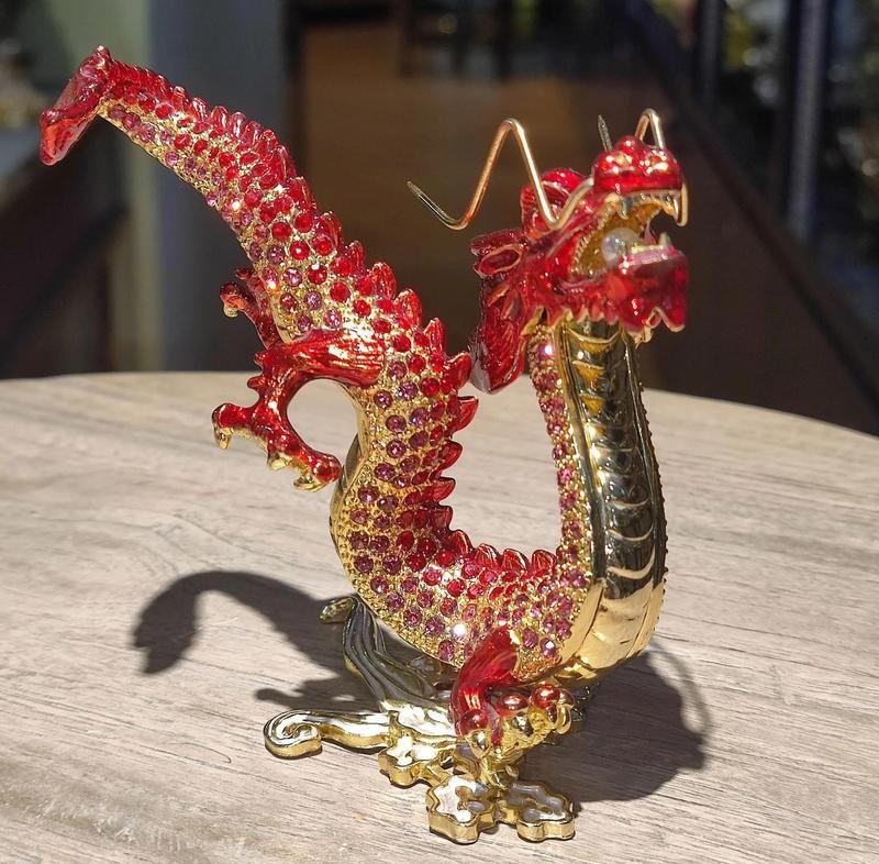 龍魚(yú)擺件朝向口訣