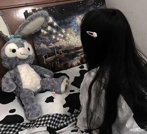 蝴蝶靠近人是暗示啥意思