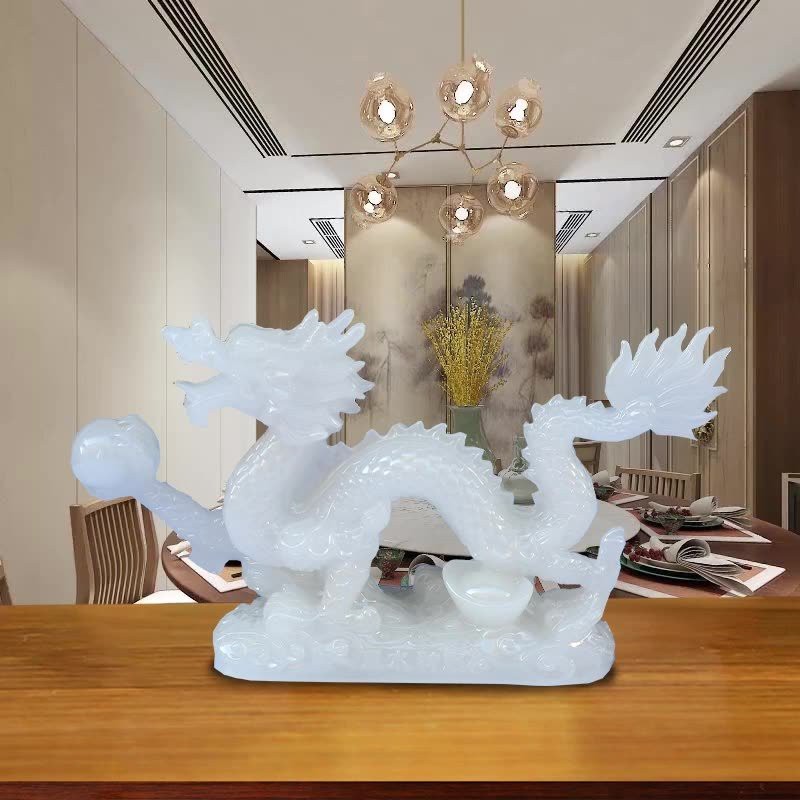 能提供一些生肖龍擺件的圖片嗎？