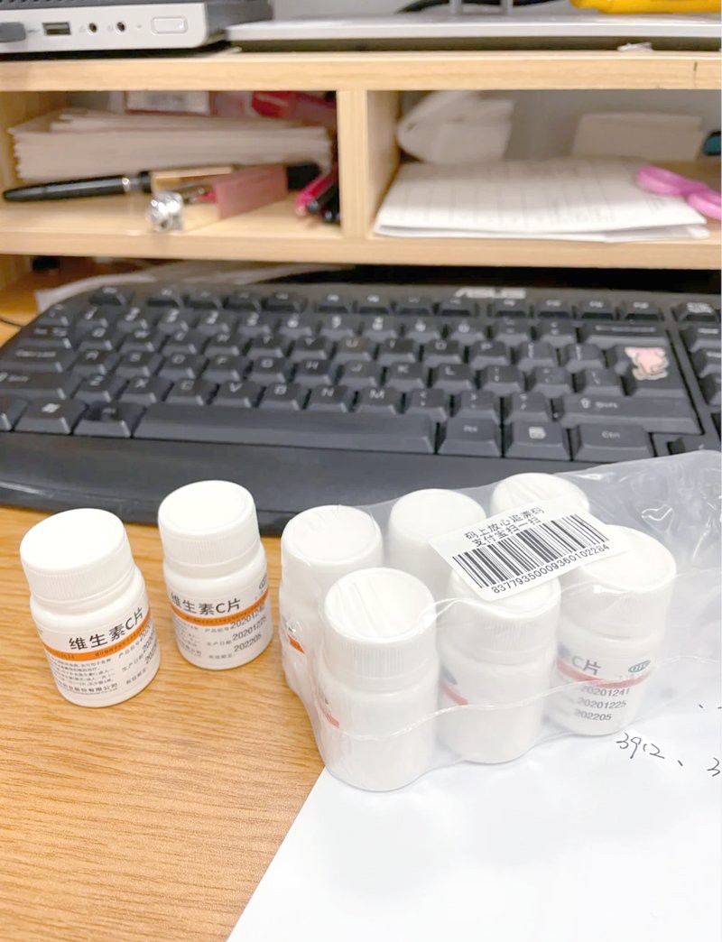 紅色頭發怎樣快速褪色