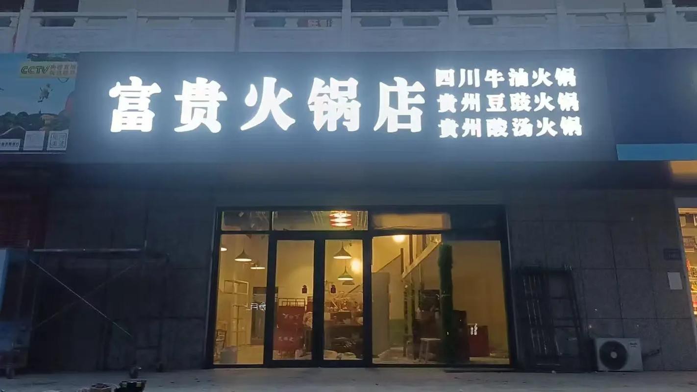 銀龍魚(yú)發(fā)色過(guò)程圖解（銀龍魚(yú)會(huì)發(fā)色嗎）