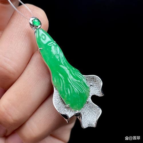綠翡翠魚圖片