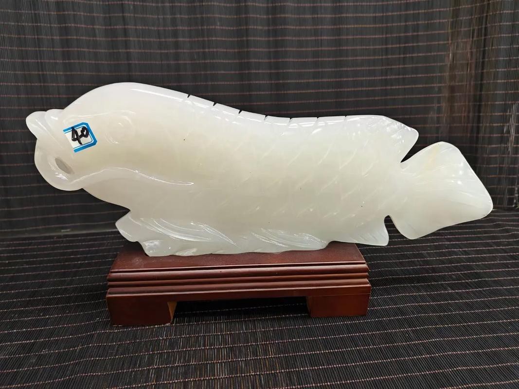 玉石金龍魚雕刻圖片