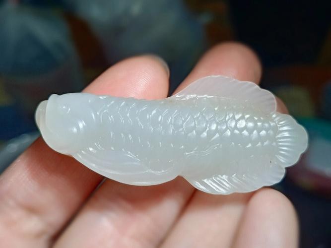 玉石金龍魚雕刻圖片