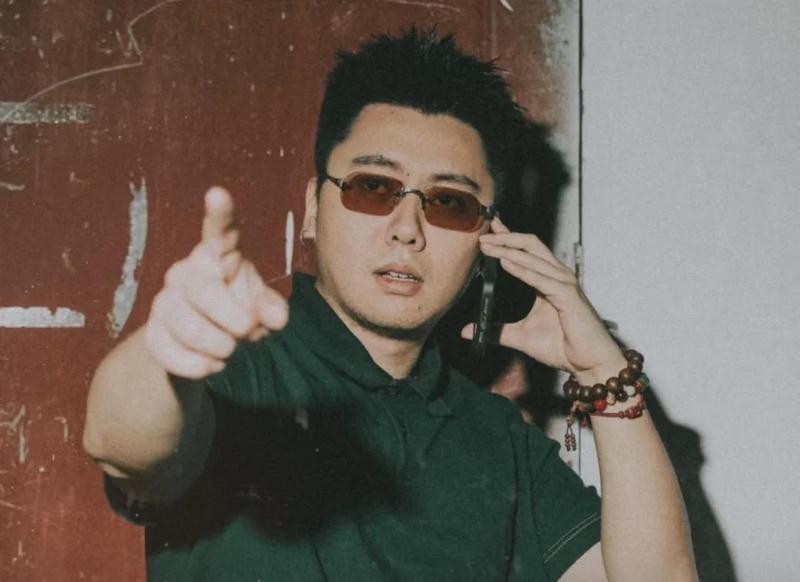 《別墅里面唱K》的全球傳播現象