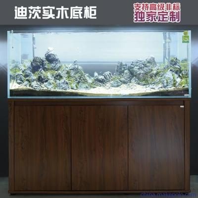 尋找定制魚缸的加盟品牌時(shí)，我們可以參考以下幾個(gè)公司：定制魚缸加盟選擇哪個(gè)品牌好