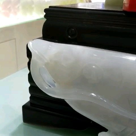 如何判斷金龍魚擺件材質是否安全？