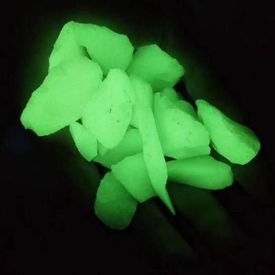 薩伊藍魚缸底沙用白色的還是黑色的好：探討薩伊藍魚缸底沙的顏色選擇 薩伊藍魚缸底沙用白色的還是黑色的好：探討薩伊藍魚缸底沙的顏色選擇 魚缸百科 第5張
