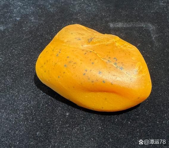 如何鑒別龍頭魚掛件的真偽？