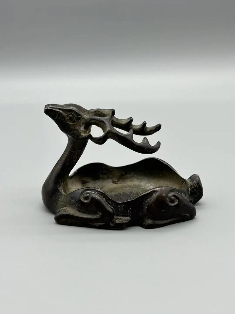 純銅龍頭魚(yú)擺件如何保養(yǎng)？