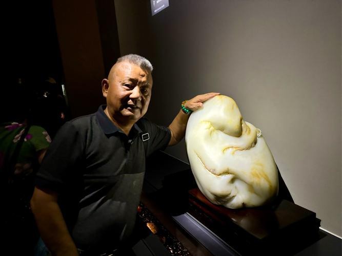 天價150億和田玉圖片