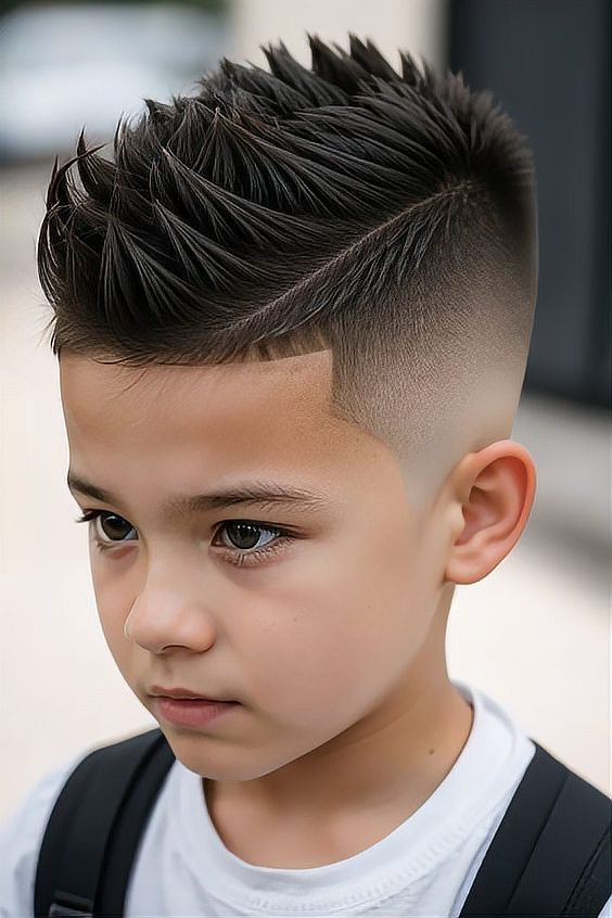 12歲男生適合什么發型