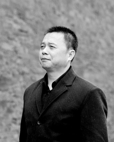 “權(quán)威”頭像加上金龍