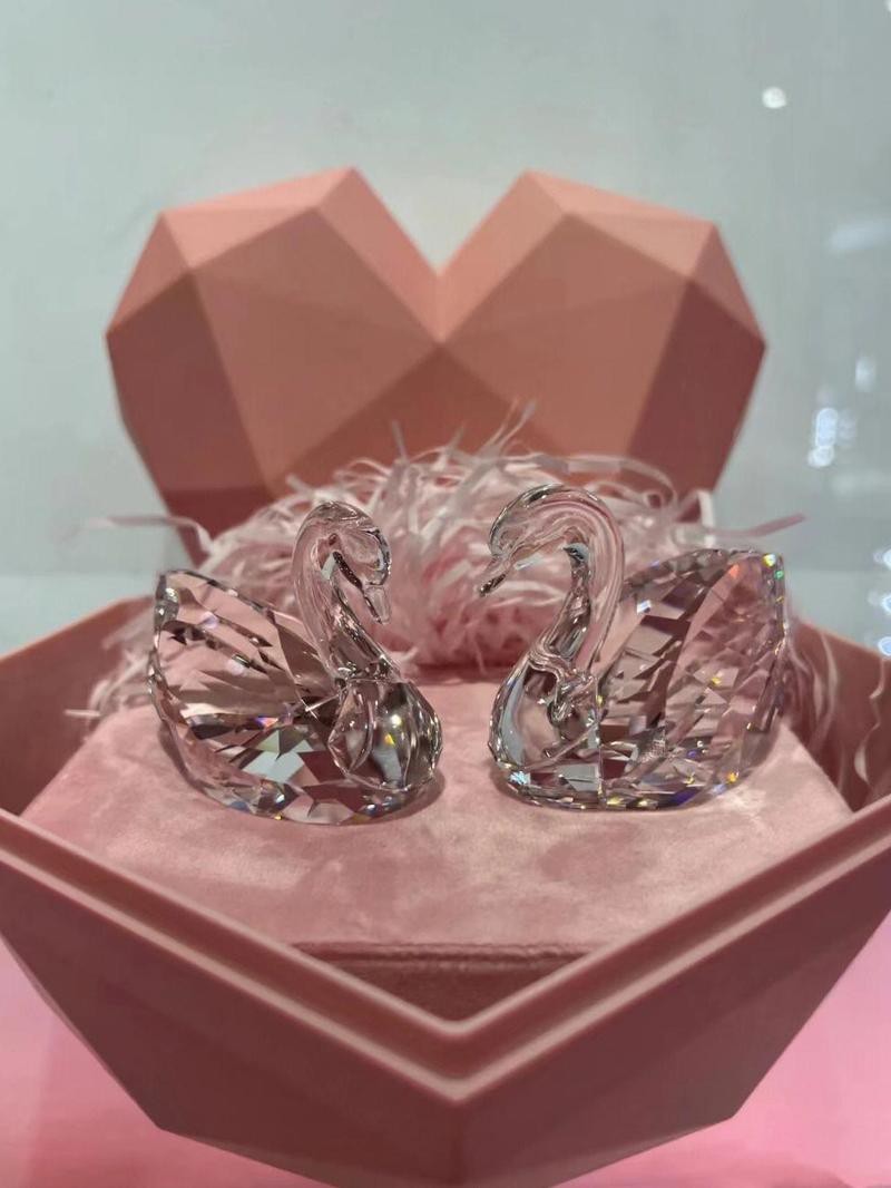 天鵝擺件的寓意是什么 天鵝擺件的寓意是什么 龍魚論壇 第5張
